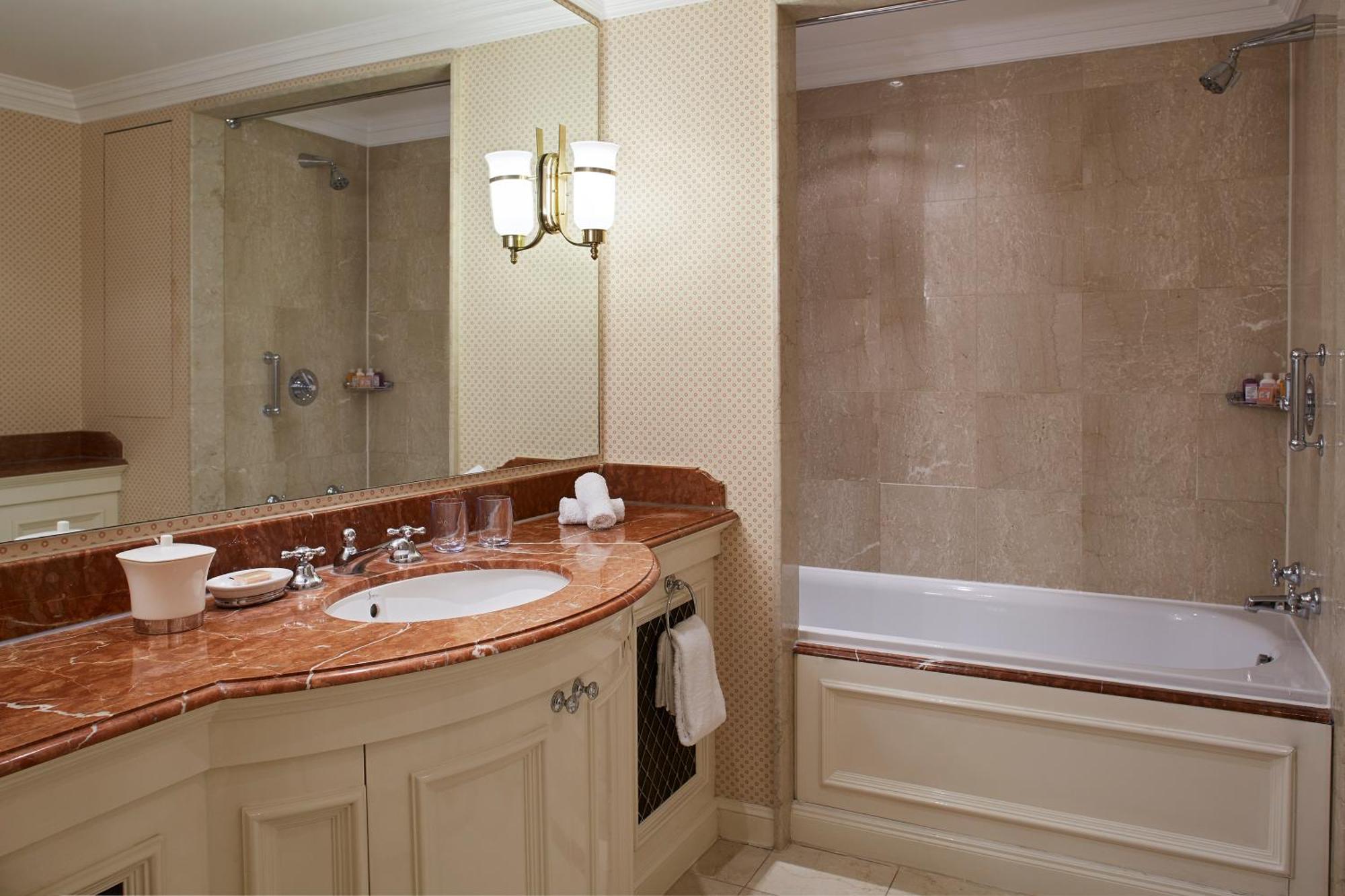 Cheval Thorney Court At Hyde Park Aparthotel London Exteriör bild