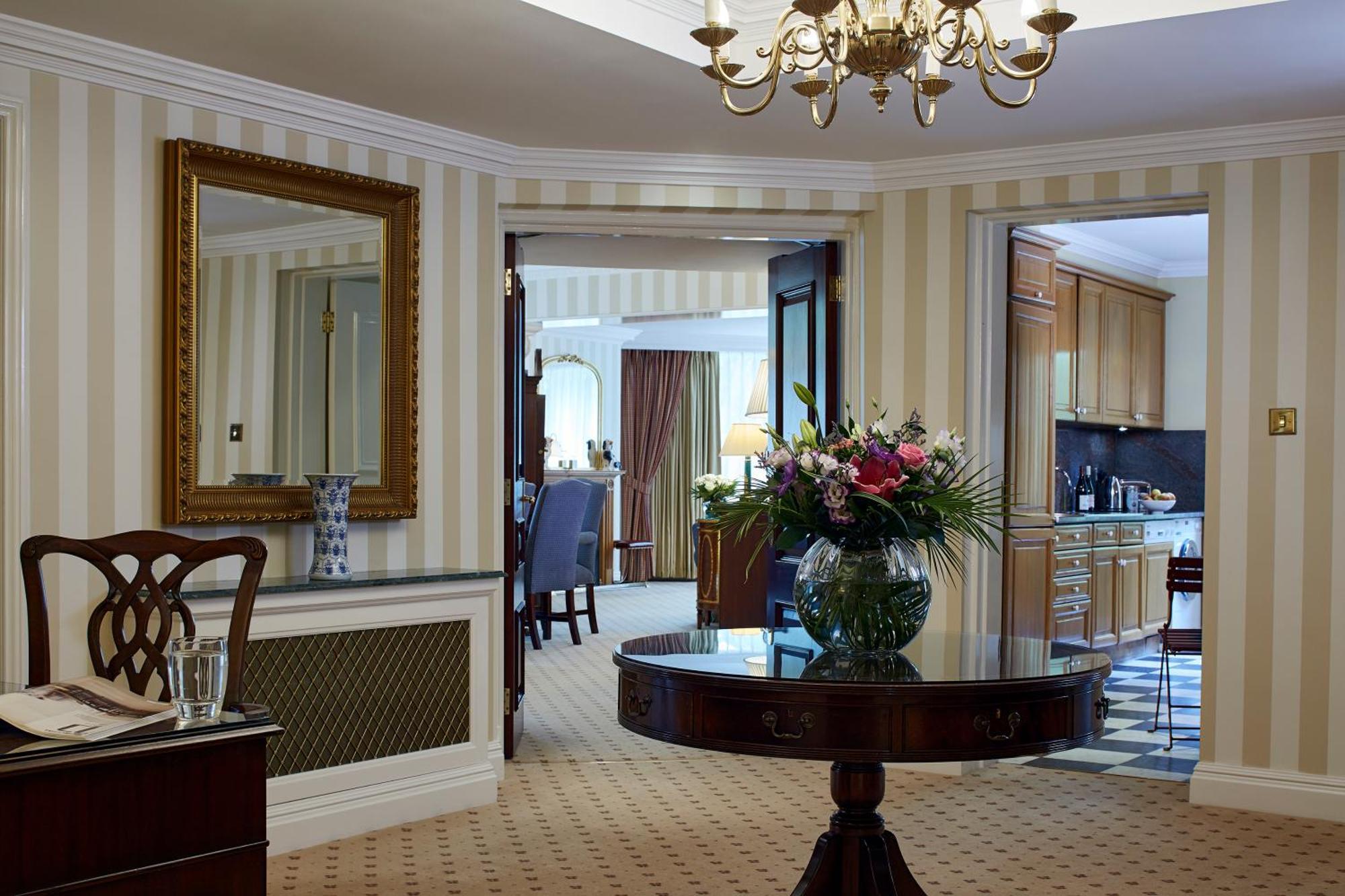 Cheval Thorney Court At Hyde Park Aparthotel London Exteriör bild